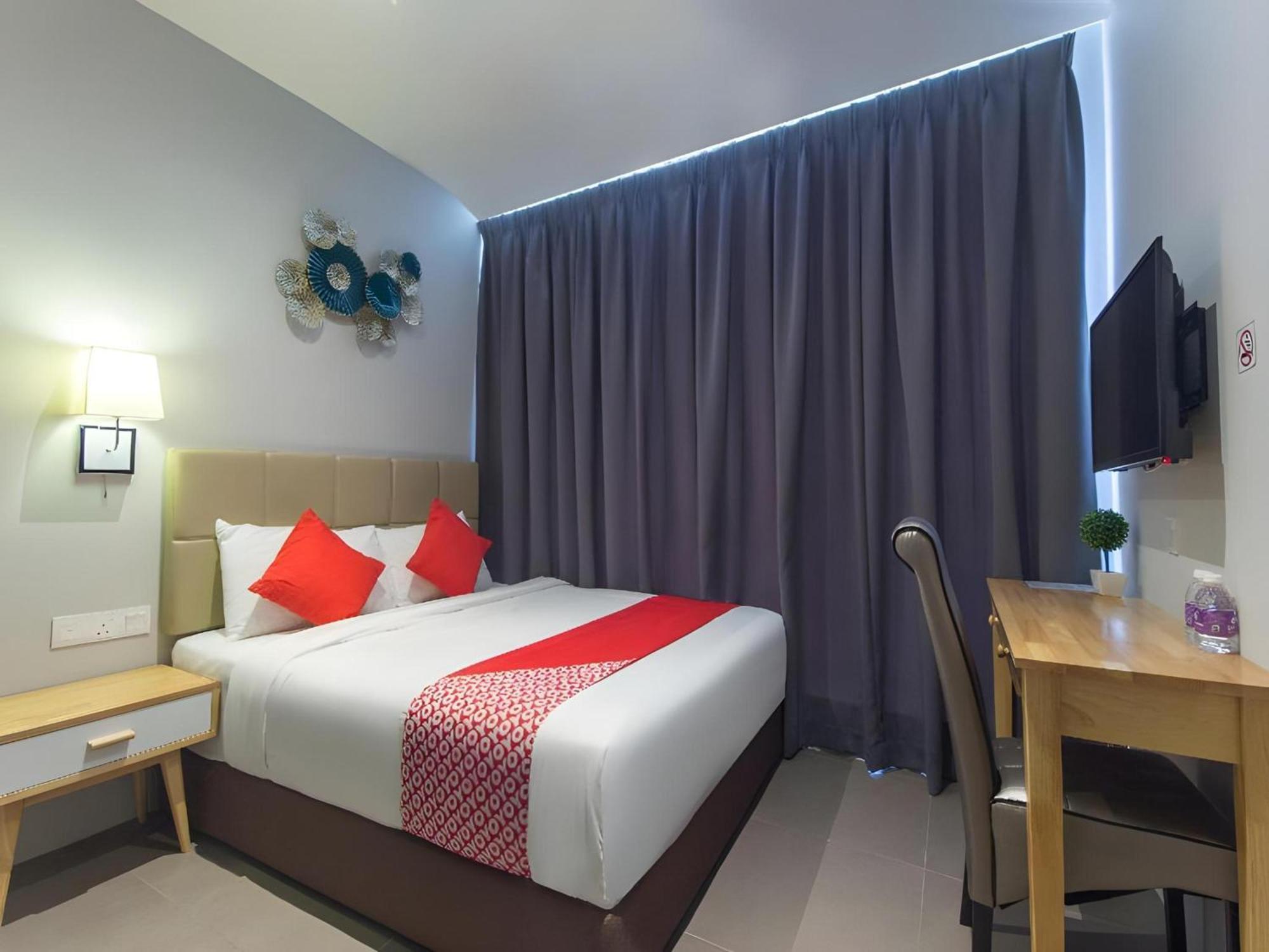 โอโย 1191 ยูเทล บูทิก โฮเต็ล Hotel กาจัง ภายนอก รูปภาพ