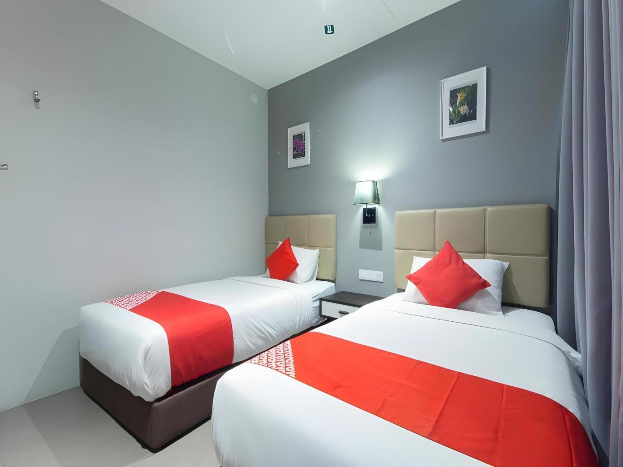 โอโย 1191 ยูเทล บูทิก โฮเต็ล Hotel กาจัง ภายนอก รูปภาพ