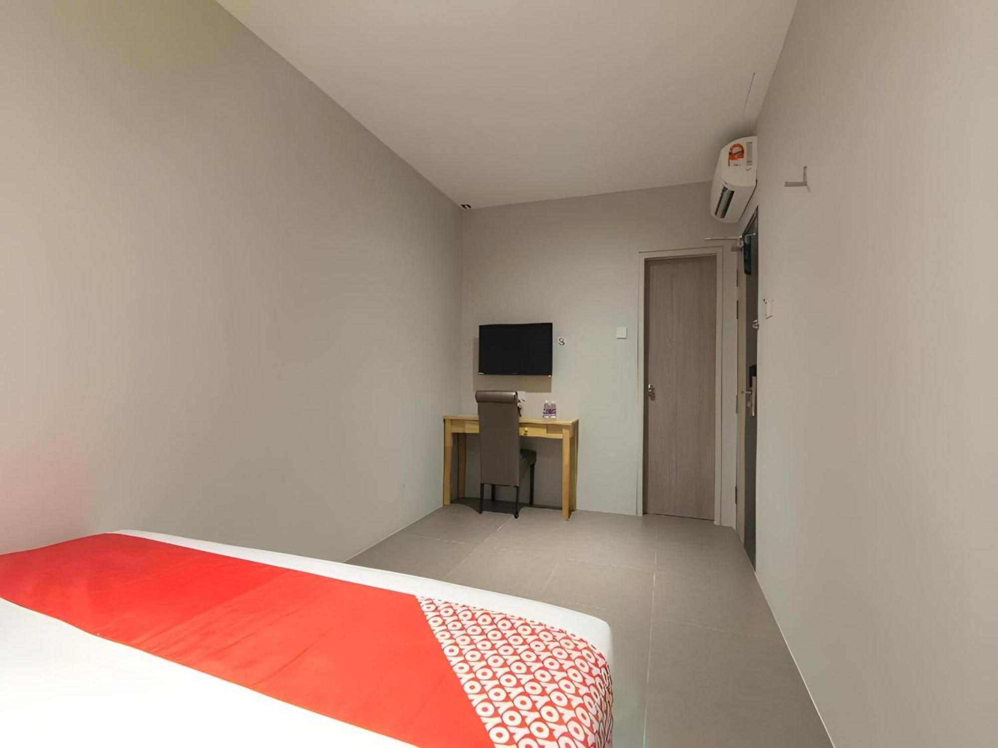 โอโย 1191 ยูเทล บูทิก โฮเต็ล Hotel กาจัง ภายนอก รูปภาพ