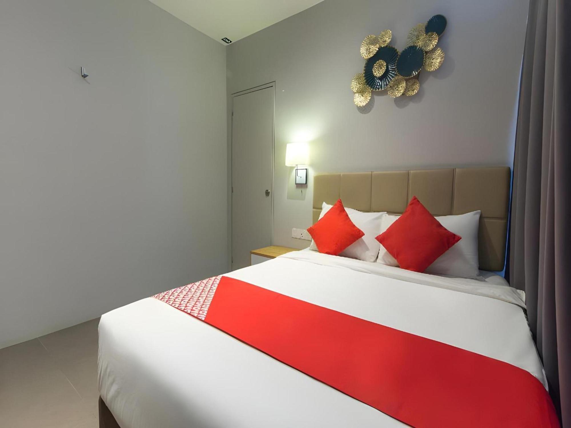 โอโย 1191 ยูเทล บูทิก โฮเต็ล Hotel กาจัง ภายนอก รูปภาพ