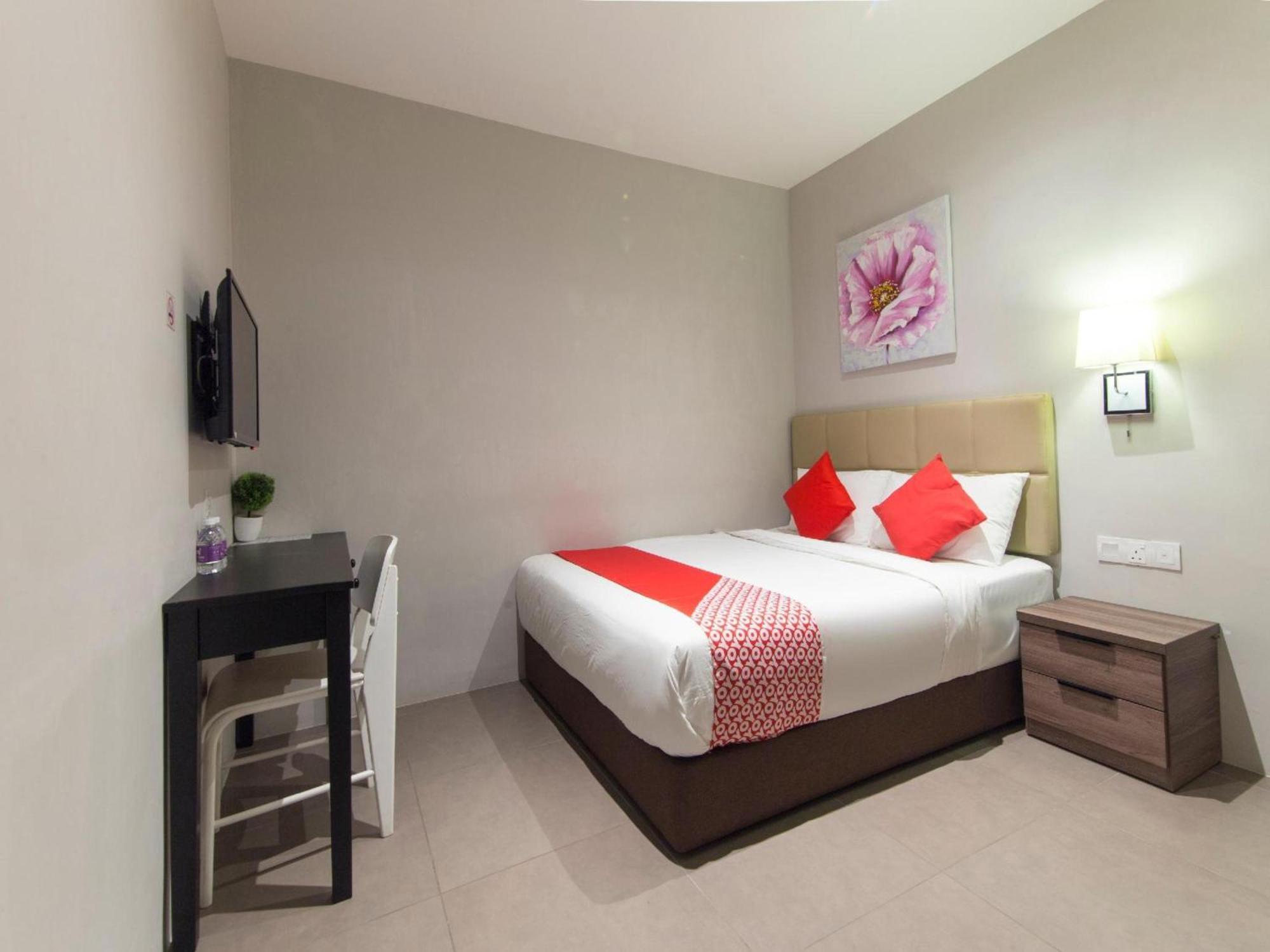 โอโย 1191 ยูเทล บูทิก โฮเต็ล Hotel กาจัง ภายนอก รูปภาพ