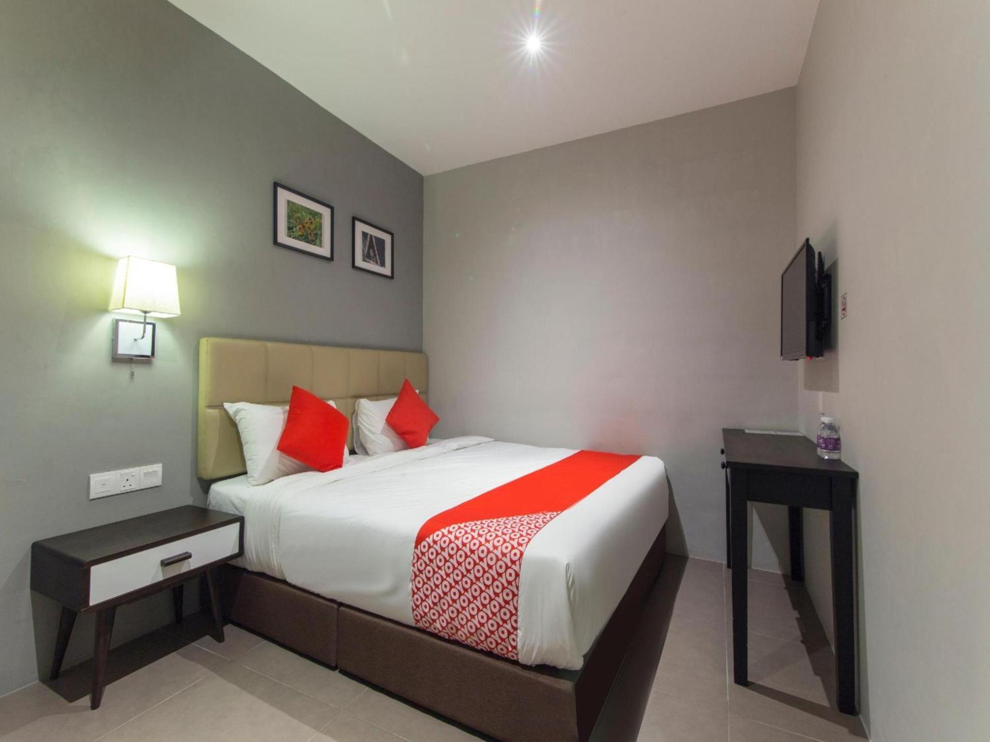 โอโย 1191 ยูเทล บูทิก โฮเต็ล Hotel กาจัง ภายนอก รูปภาพ